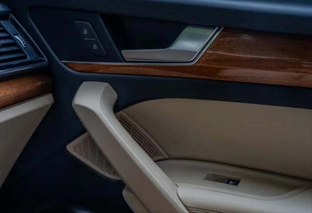 2023 Audi Q5 Premium Plus 55 TFSI e S line quattro S tronic
