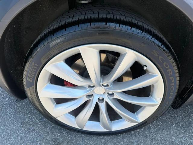 2016 Tesla Model X P90D