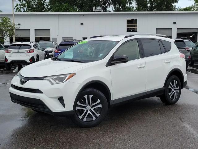 2018 Toyota RAV4 LE for sale in Saint Petersburg, FL
