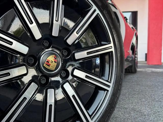 2023 Porsche Taycan Taycan