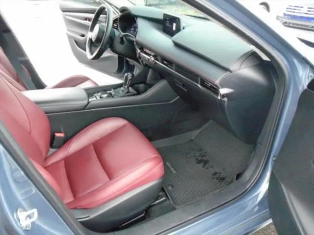 2025 Mazda Mazda3 2.5 S Carbon Edition