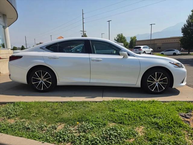 2024 Lexus ES 300h ES 300h