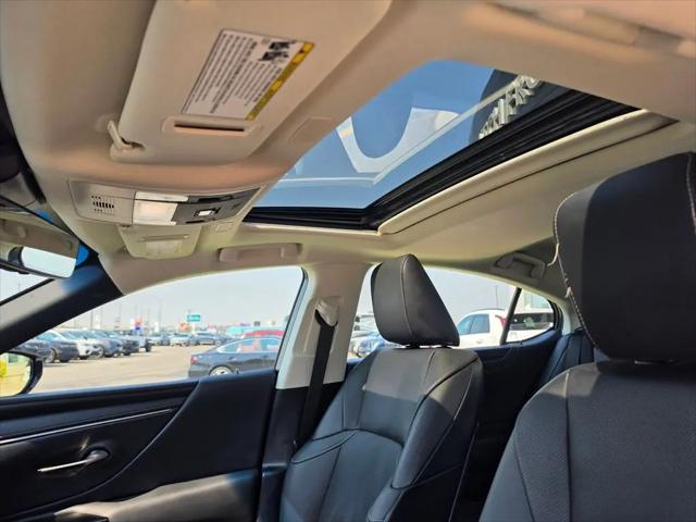 2024 Lexus ES 300h ES 300h