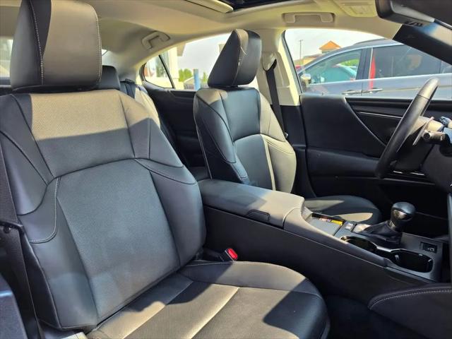 2024 Lexus ES 300h ES 300h