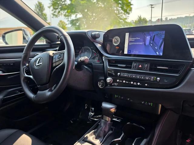 2024 Lexus ES 300h ES 300h