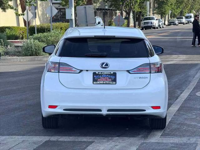 2011 Lexus CT 200h Premium