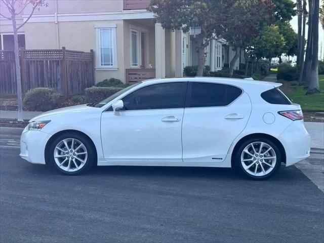 2011 Lexus CT 200h Premium