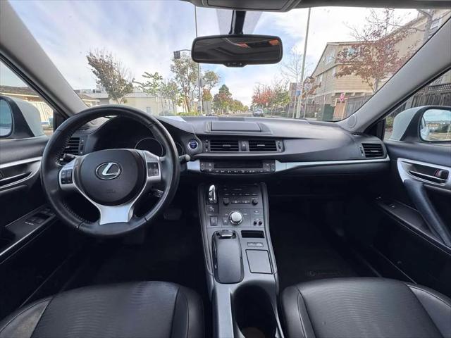 2011 Lexus CT 200h Premium