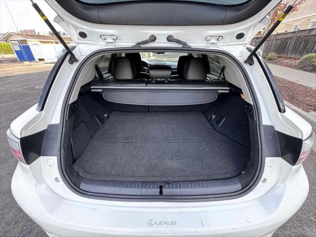 2011 Lexus CT 200h Premium