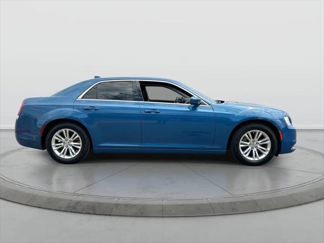 2021 Chrysler 300 Touring