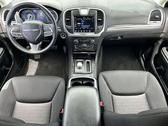 2021 Chrysler 300 Touring