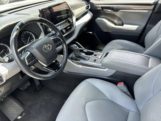 2021 Toyota Highlander Platinum