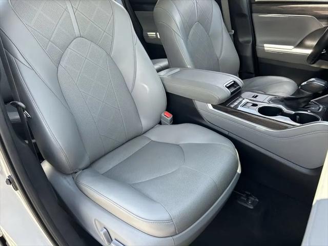 2021 Toyota Highlander Platinum