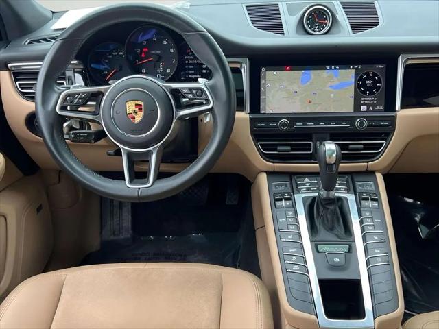 2021 Porsche Macan Macan