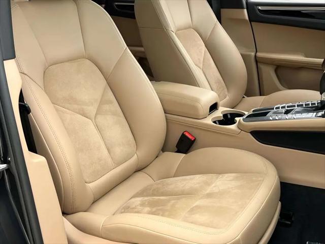 2021 Porsche Macan Macan