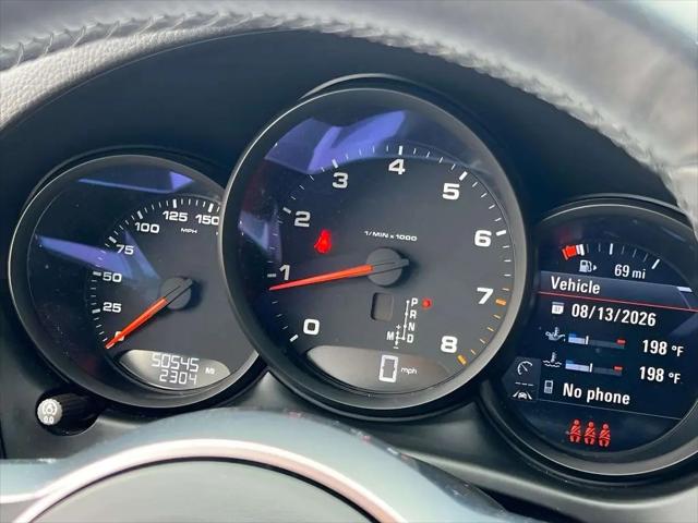 2021 Porsche Macan Macan