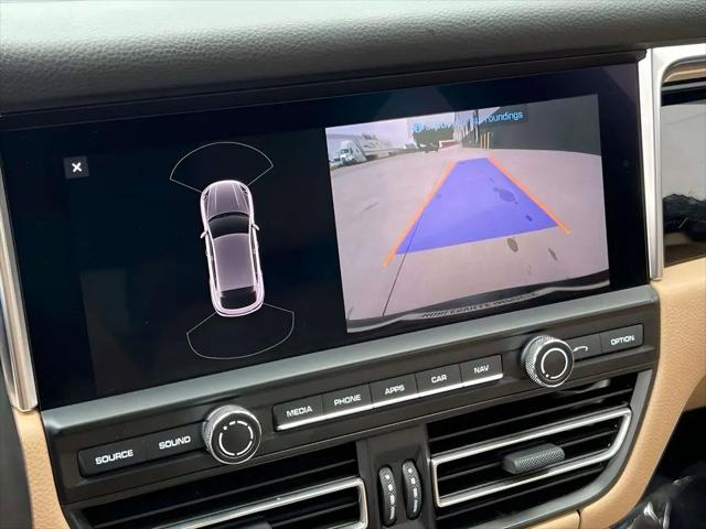 2021 Porsche Macan Macan