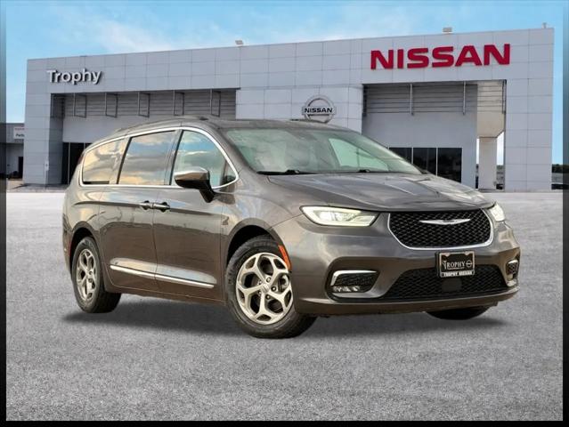2023 Chrysler Pacifica Limited for sale in Mesquite, TX
