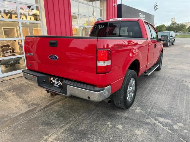 2004 Ford F-150 XLT