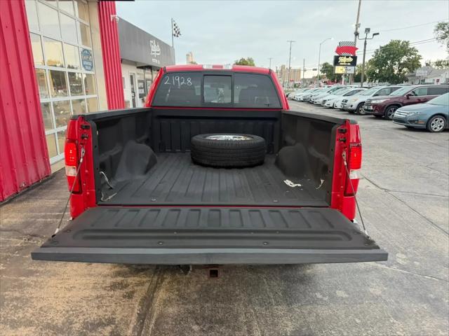 2004 Ford F-150 XLT