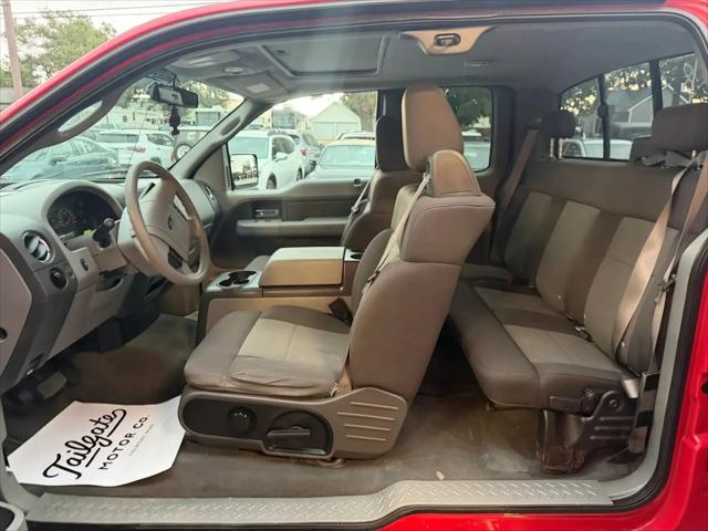 2004 Ford F-150 XLT