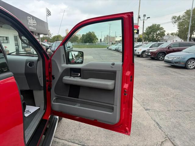 2004 Ford F-150 XLT