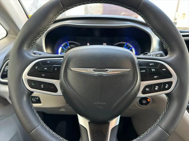 2023 Chrysler Pacifica Hybrid Touring L