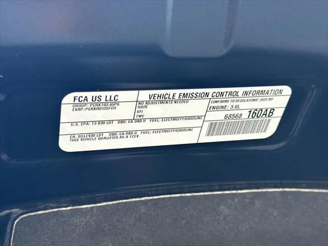 2023 Chrysler Pacifica Hybrid Touring L