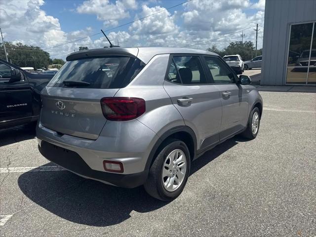 2023 Hyundai Venue SE