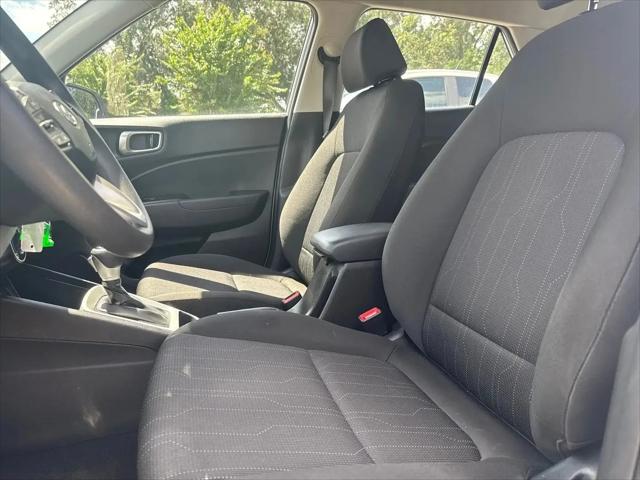 2023 Hyundai Venue SE