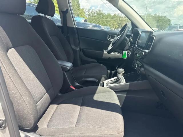 2023 Hyundai Venue SE