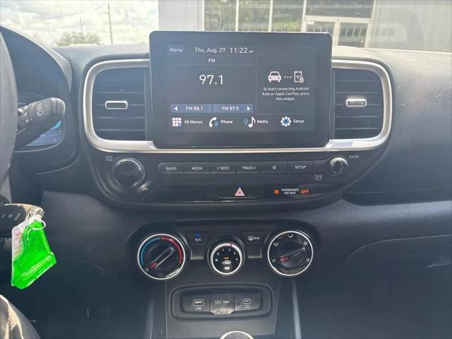 2023 Hyundai Venue SE