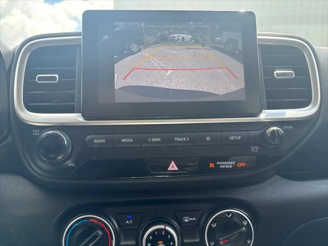 2023 Hyundai Venue SE