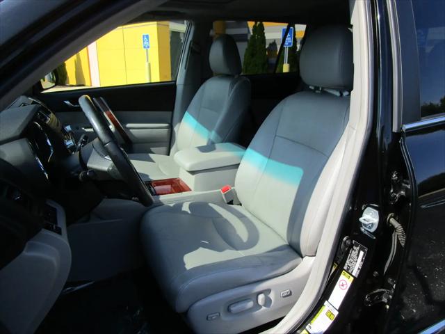 2012 Toyota Highlander Limited V6
