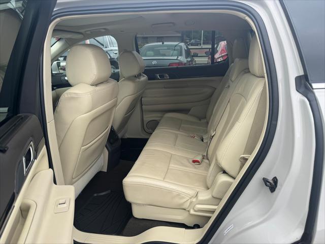 2019 Lincoln MKT Reserve