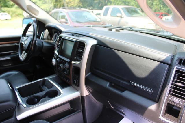 2017 Ram 1500 Laramie Crew Cab 4x4 5'7" Box