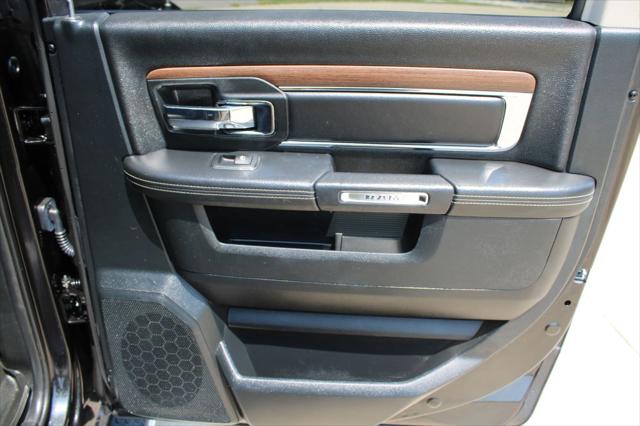 2017 Ram 1500 Laramie Crew Cab 4x4 5'7" Box