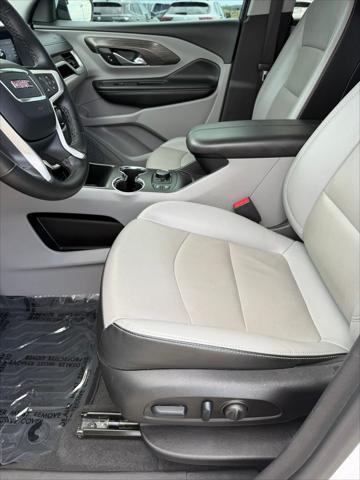 2024 GMC Terrain FWD SLT