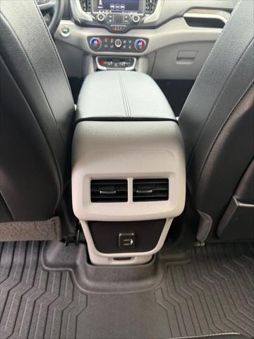 2024 GMC Terrain FWD SLT