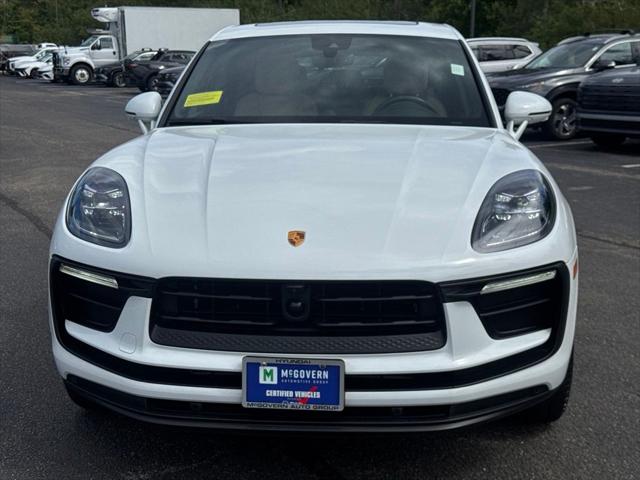 2023 Porsche Macan Base