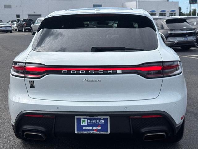 2023 Porsche Macan Base
