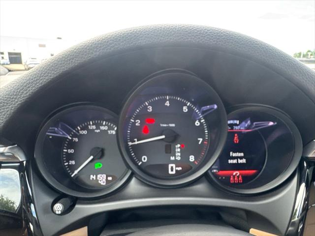 2023 Porsche Macan Base