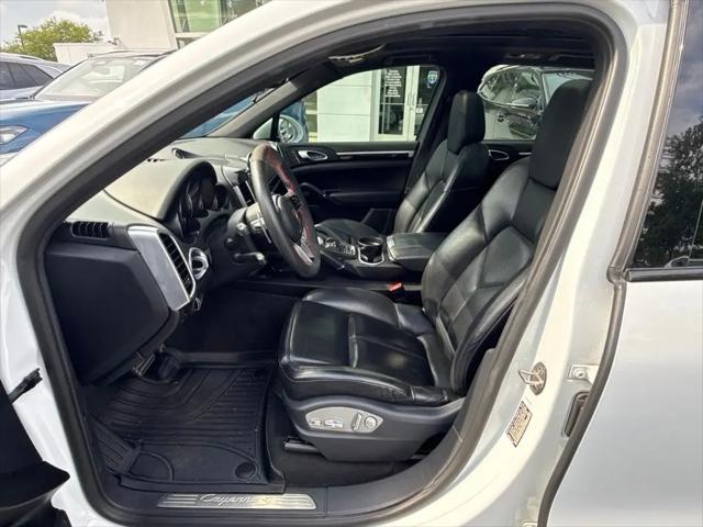 2016 Porsche Cayenne S