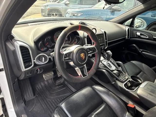 2016 Porsche Cayenne S