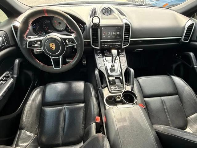 2016 Porsche Cayenne S