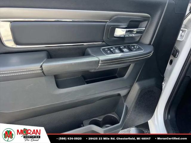 2017 Ram 1500 Night Crew Cab 4x4 57 Box
