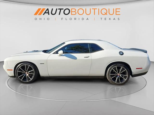 2017 Dodge Challenger R/T Shaker