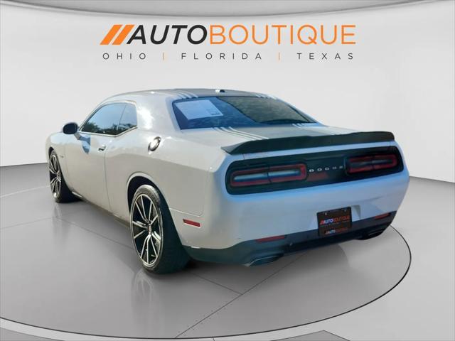 2017 Dodge Challenger R/T Shaker