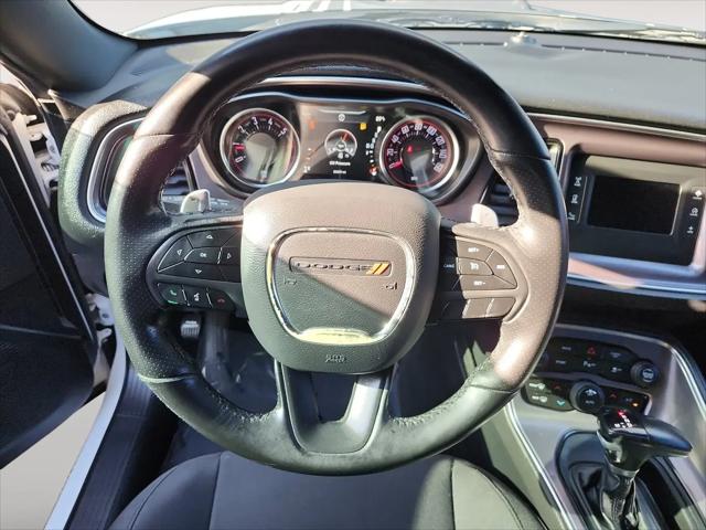 2017 Dodge Challenger R/T Shaker