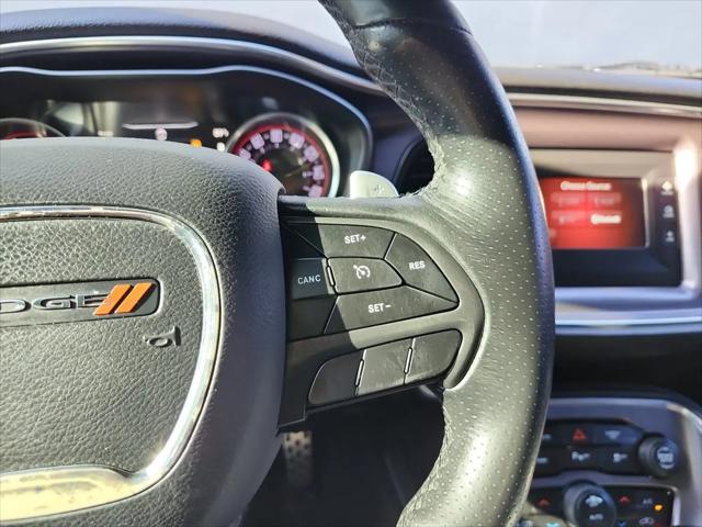 2017 Dodge Challenger R/T Shaker